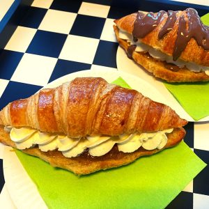 Katuruoka: makeannälkään muhkeat croissantit erilaisilla täytteillä