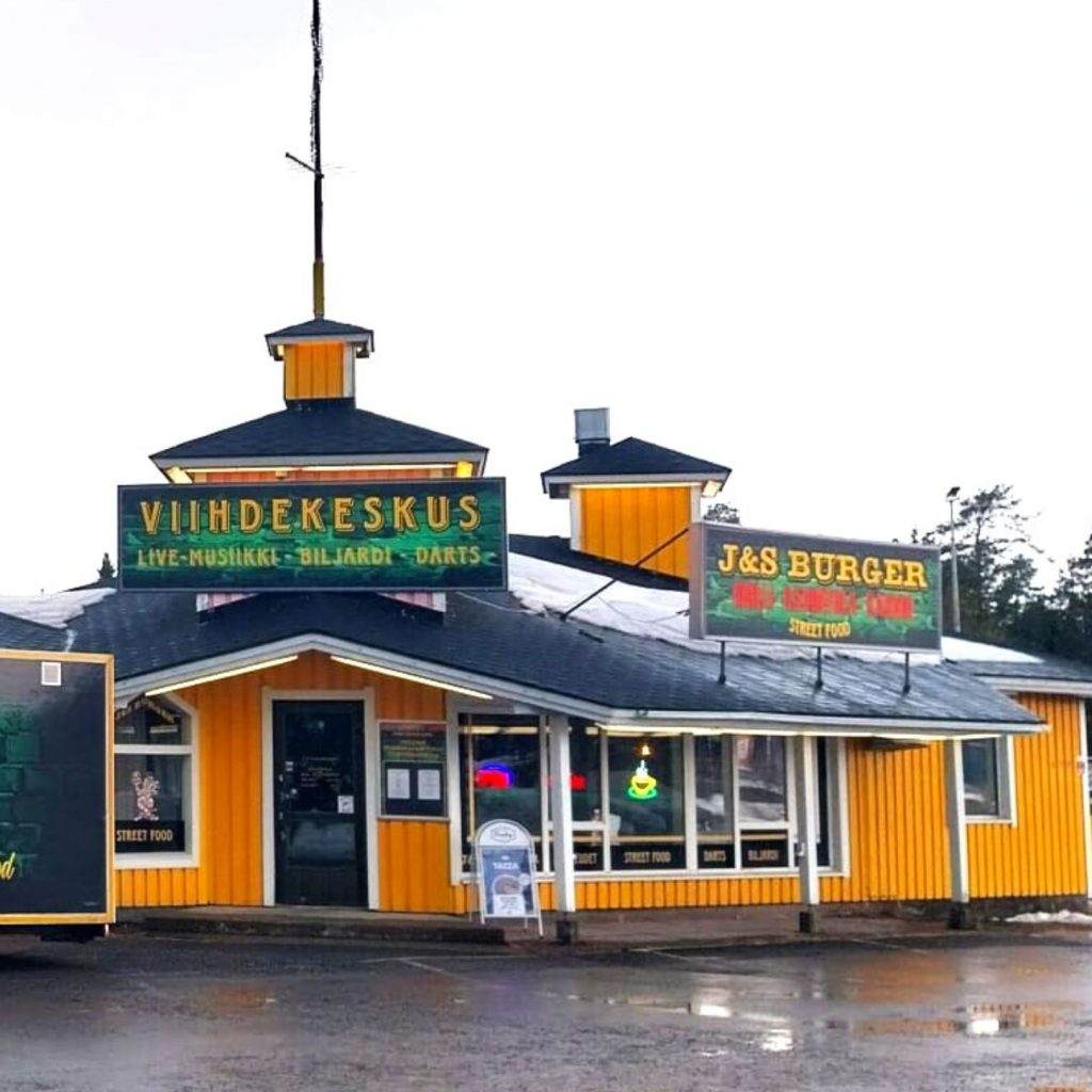 J&S Burger Grilli-Ravintola viihdekeskus-matkaparkki